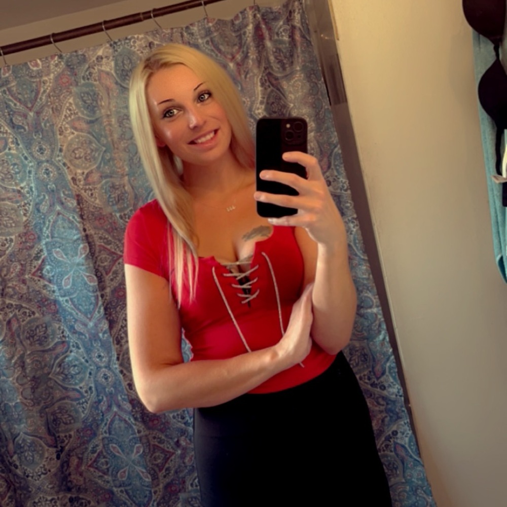 Red T - Picture 3 of 3